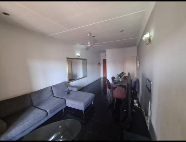 2 BEDROOM APARTMENT FOR SALE IN WYCHWOOD